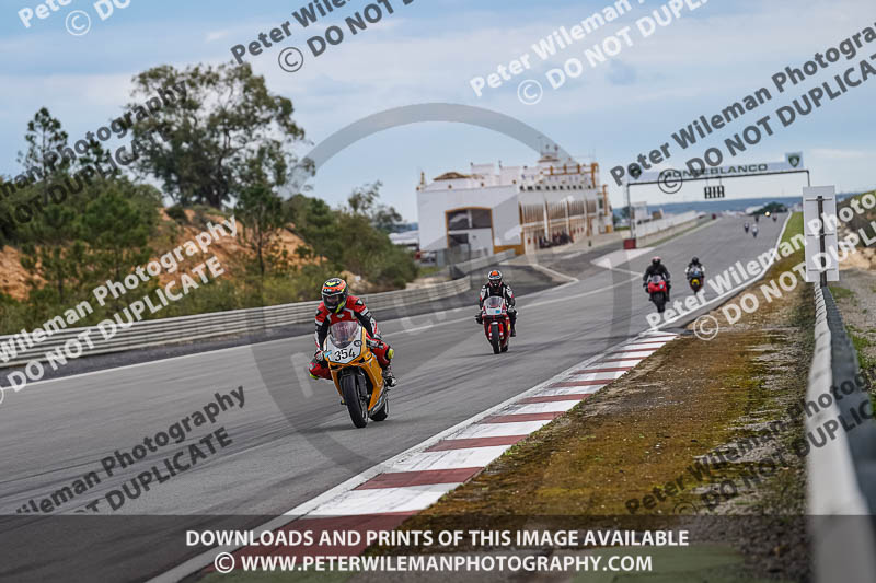 cadwell no limits trackday;cadwell park;cadwell park photographs;cadwell trackday photographs;enduro digital images;event digital images;eventdigitalimages;monteblanco trackday photographs;no limits trackdays;peter wileman photography;racing digital images;trackday digital images;trackday photos